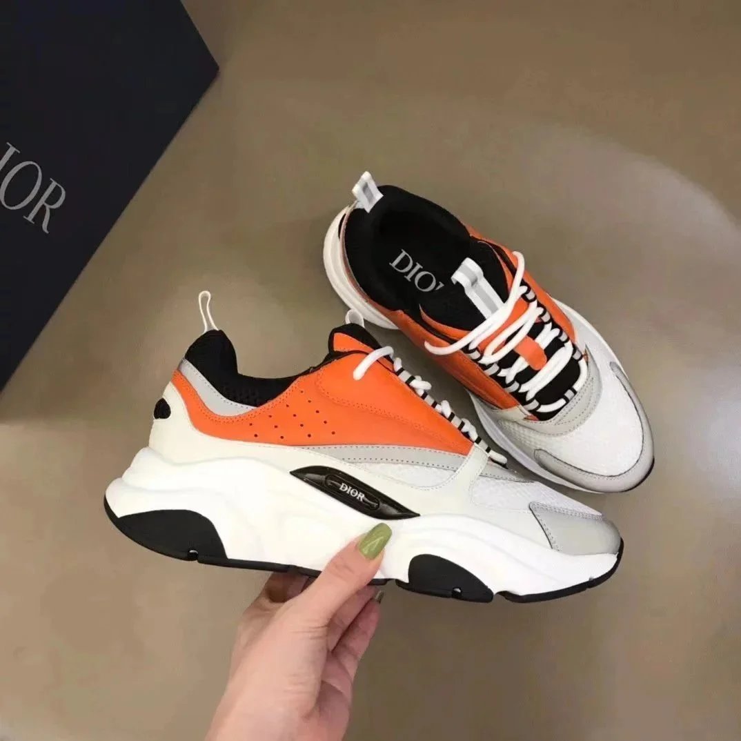 8 8