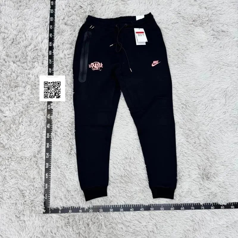 3 3
