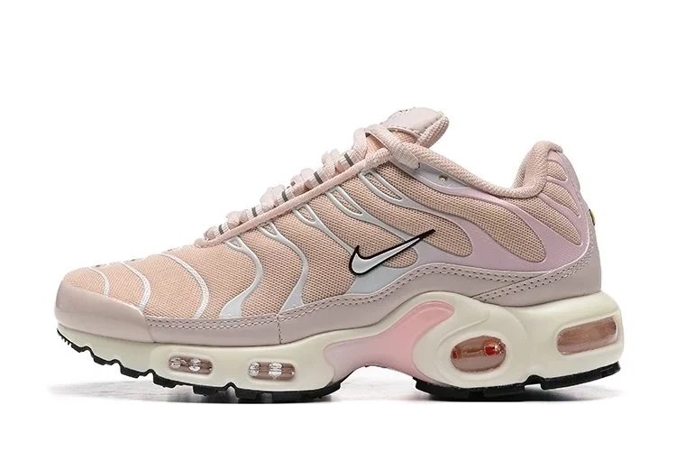 3 3