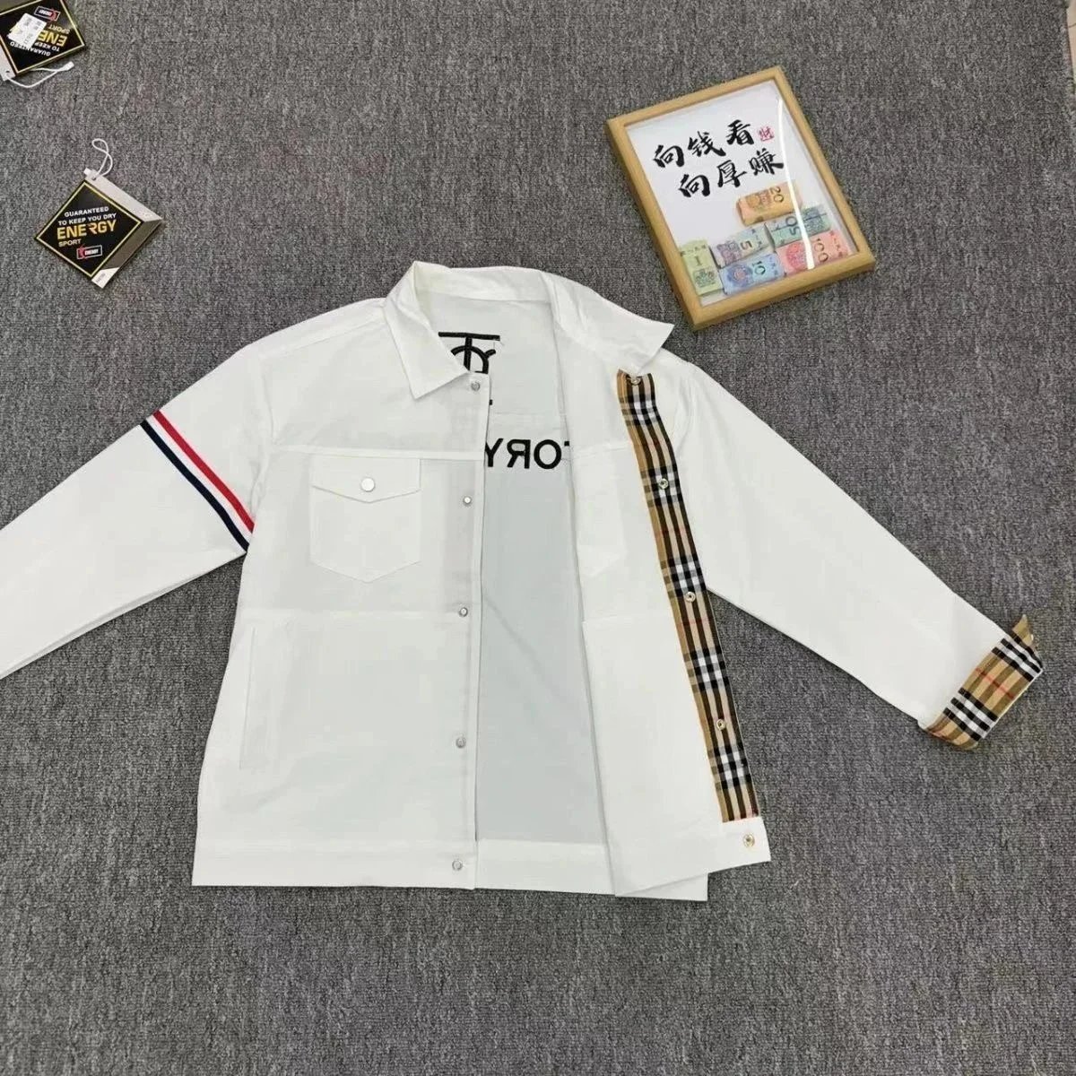 25 25