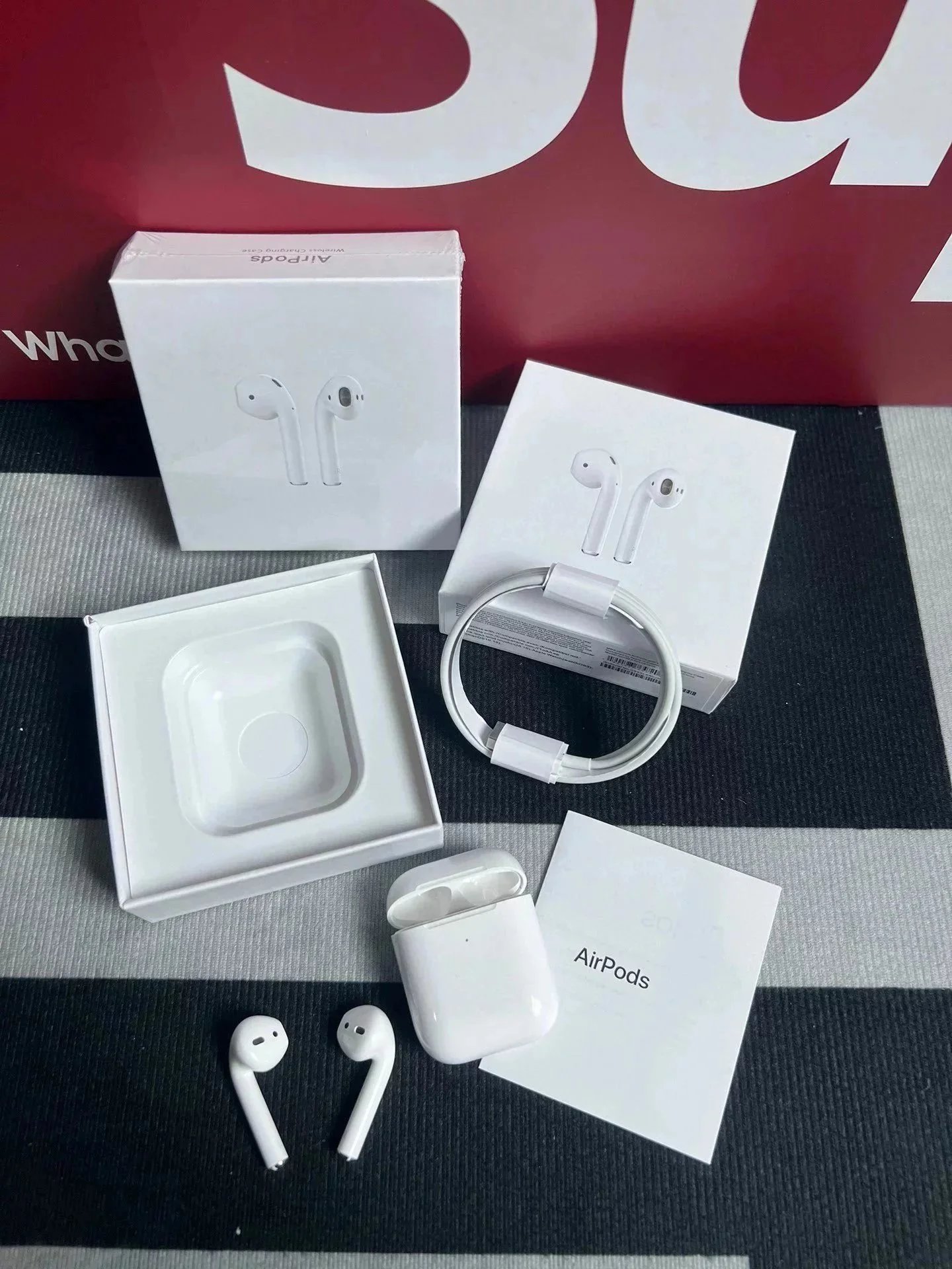 AirPods 2 AirPods 2