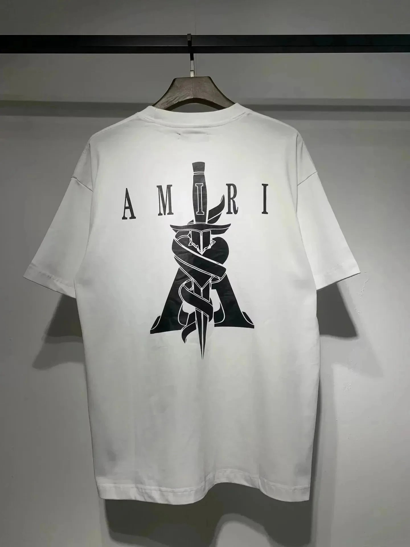 667白色 667白色