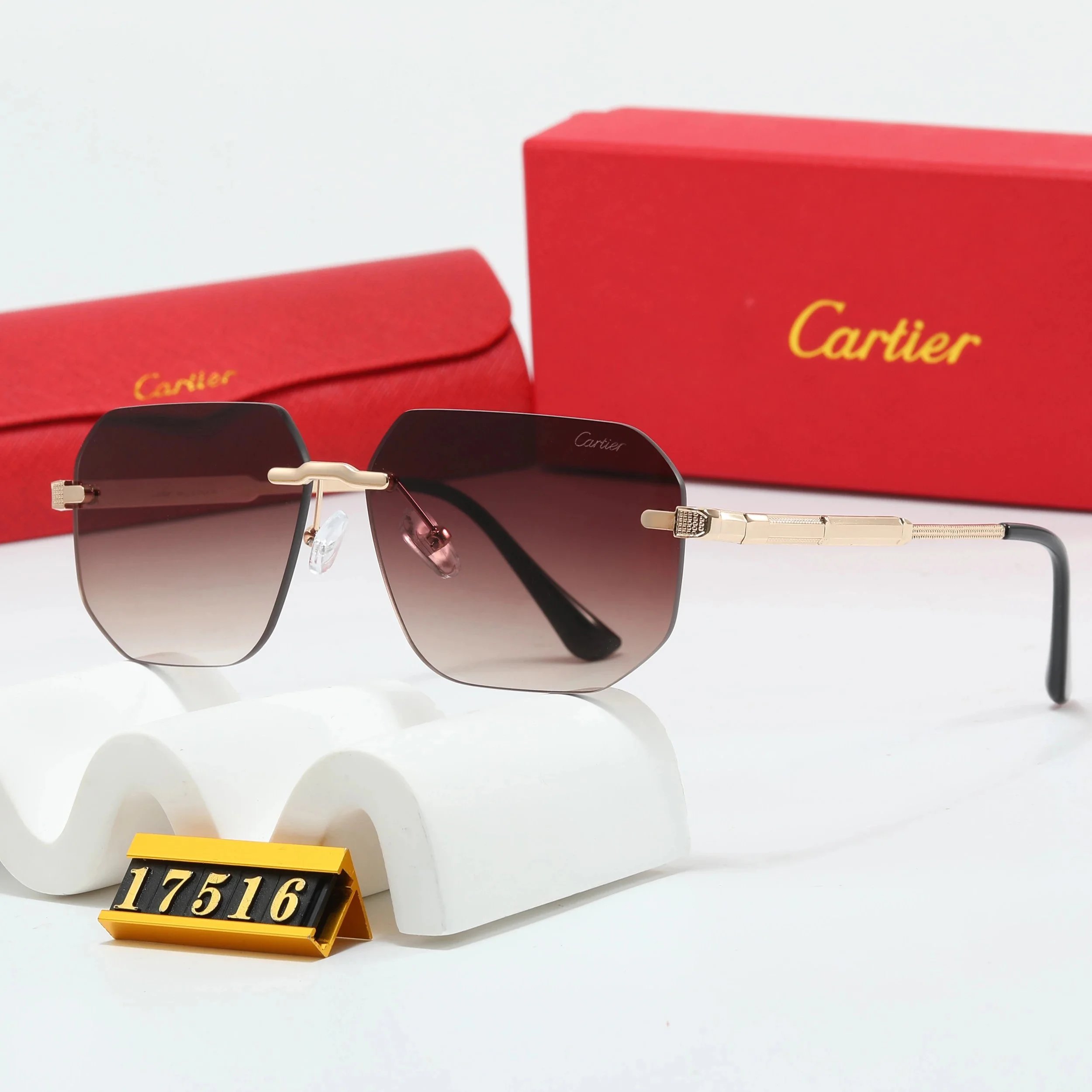 31 31