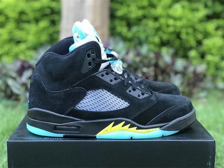 25 25