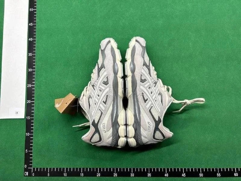 4 4