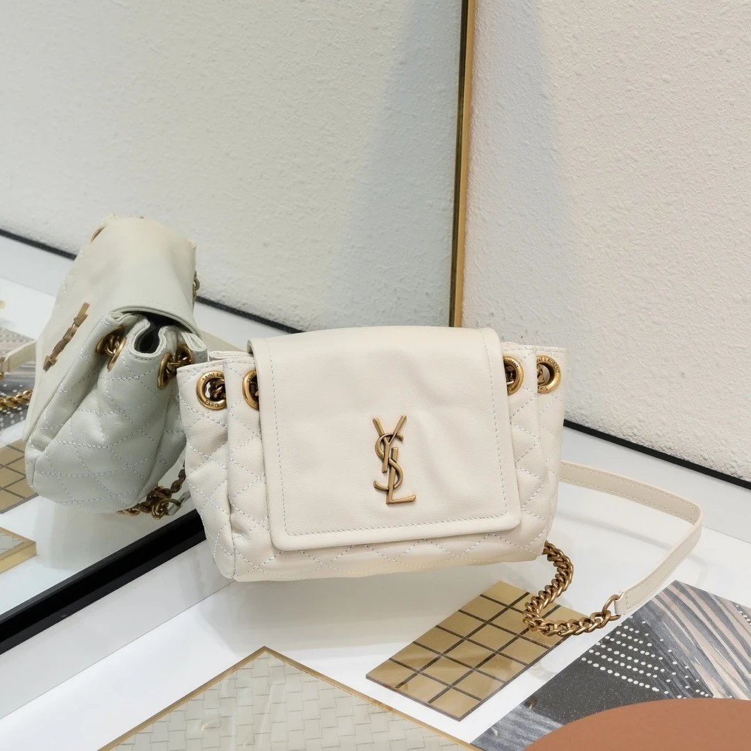 18x13x6cm 18x13x6cm