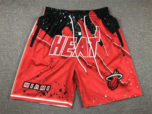 红色黑白点 红色黑白点