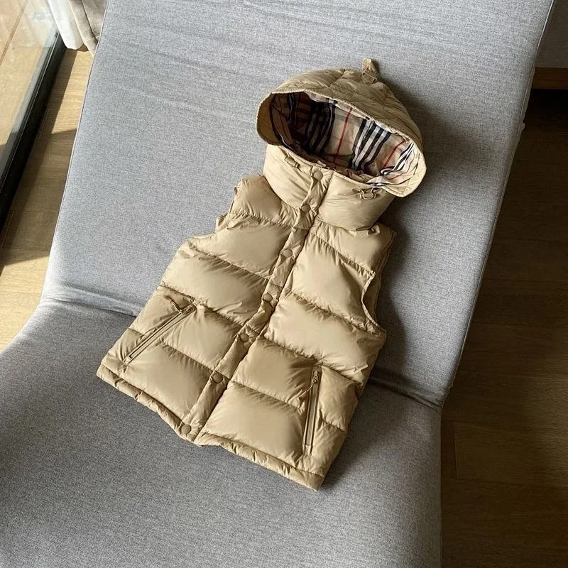 Burberry无袖马甲 卡其色 Burberry无袖马甲 卡其色