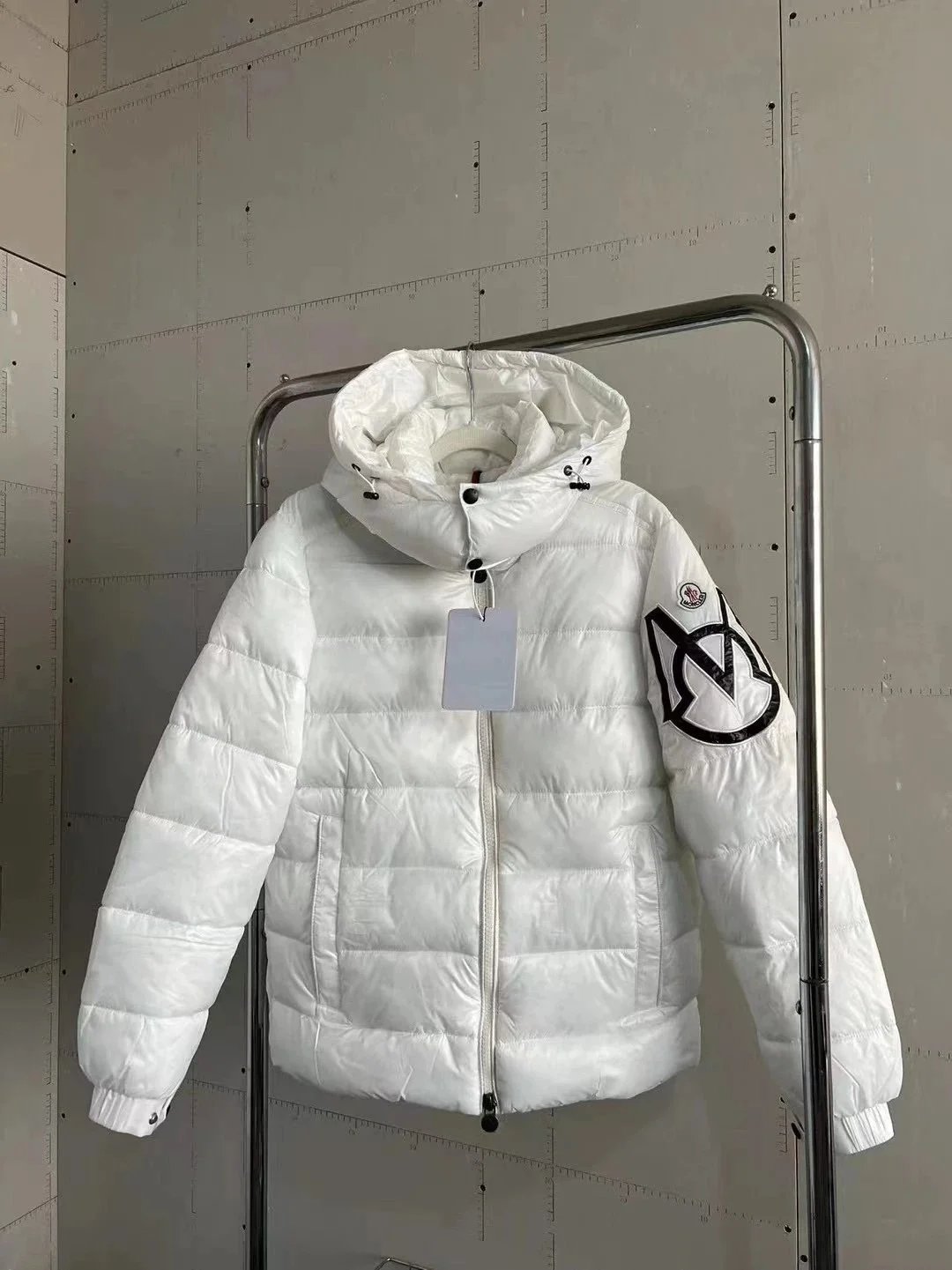 19 19
