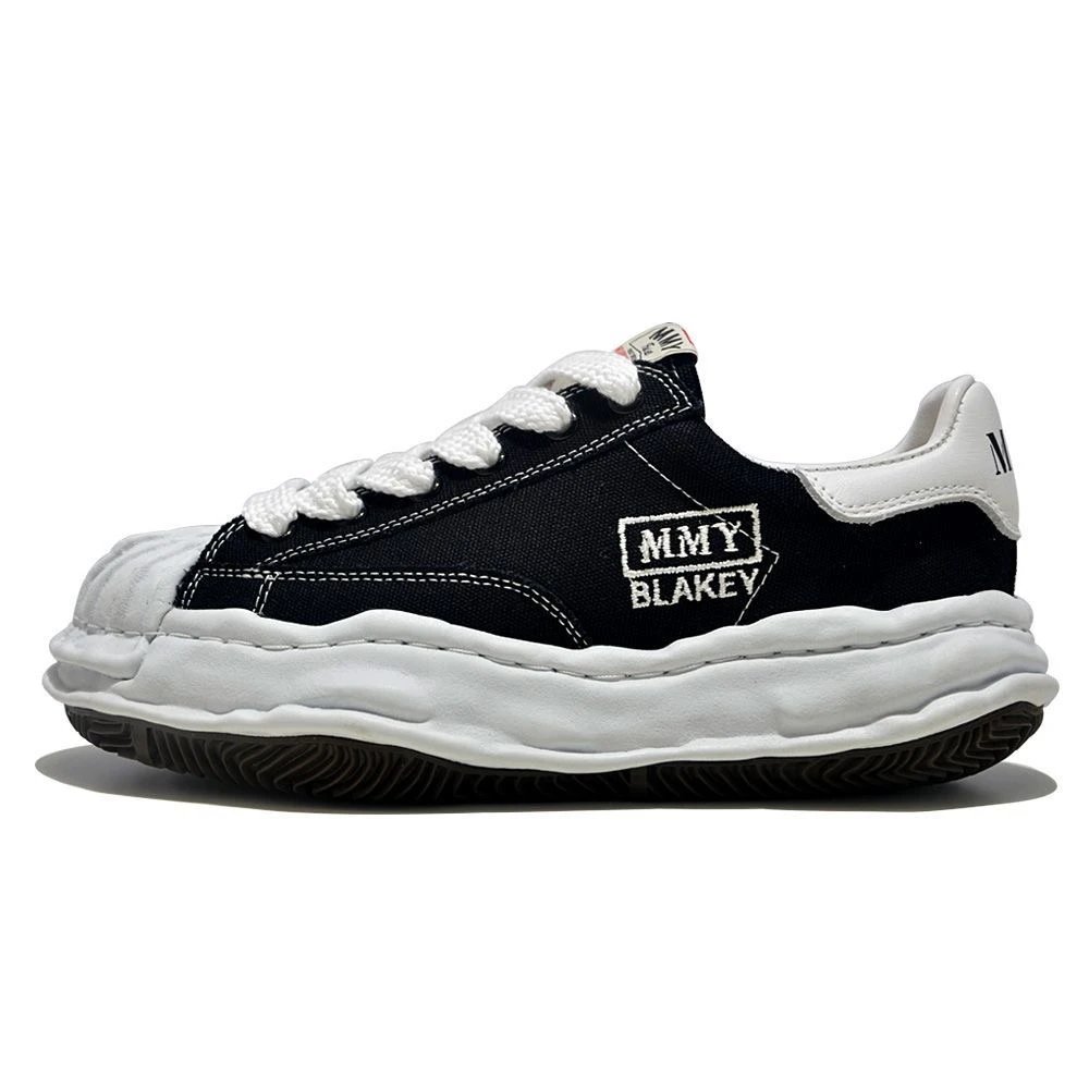 9 9