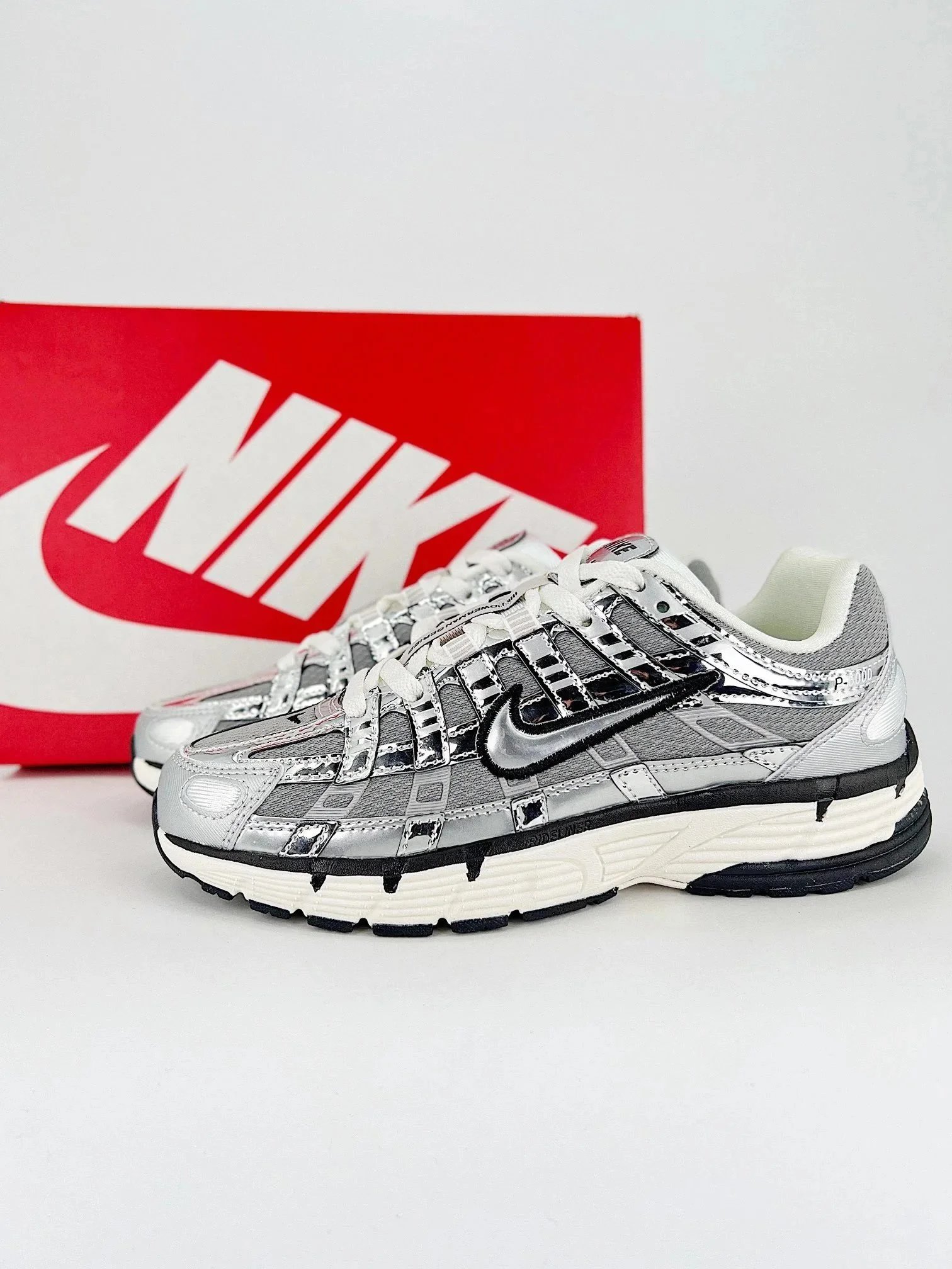22 22