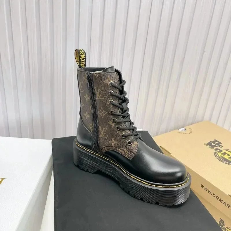 8 8