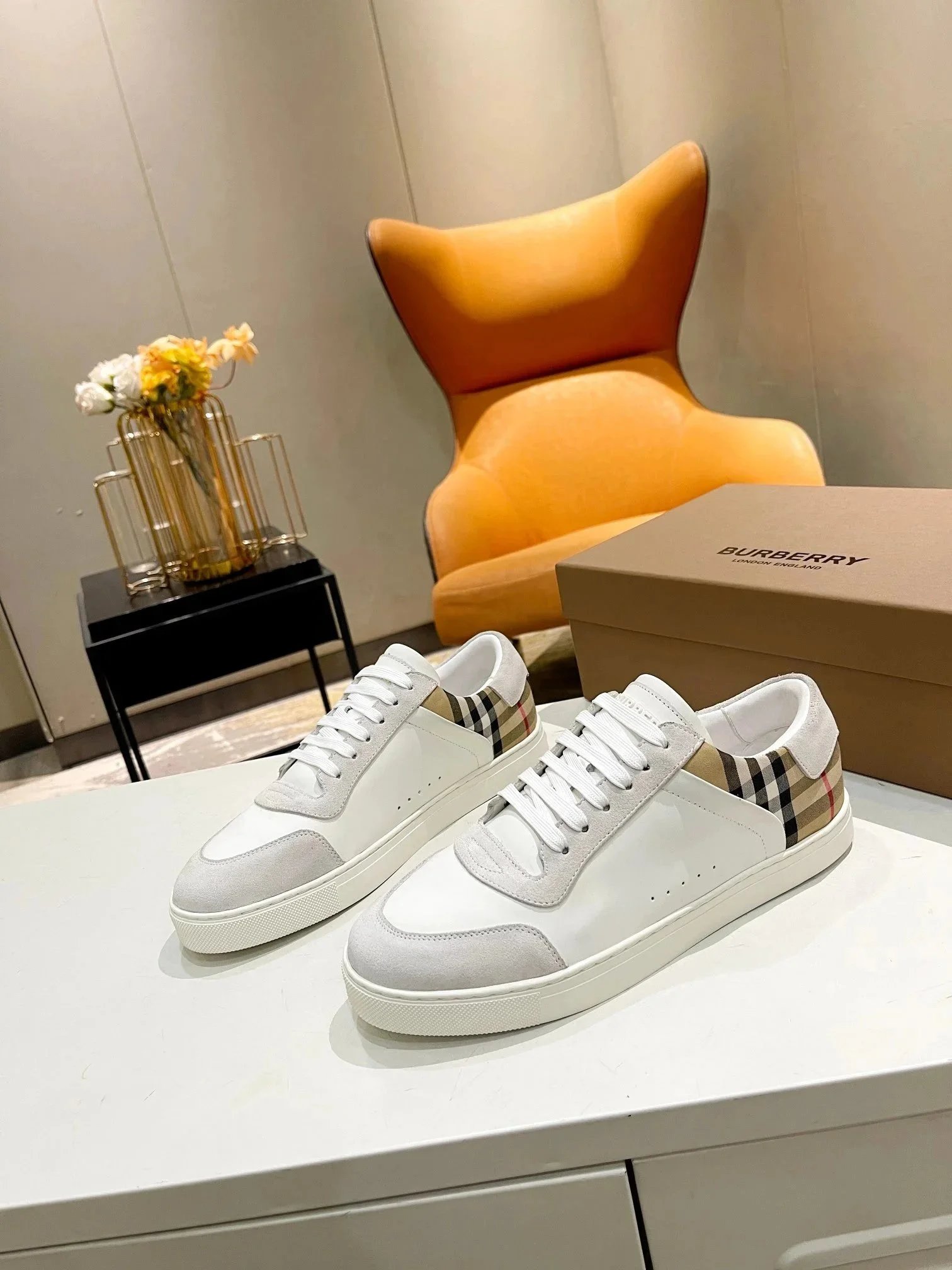 25 25