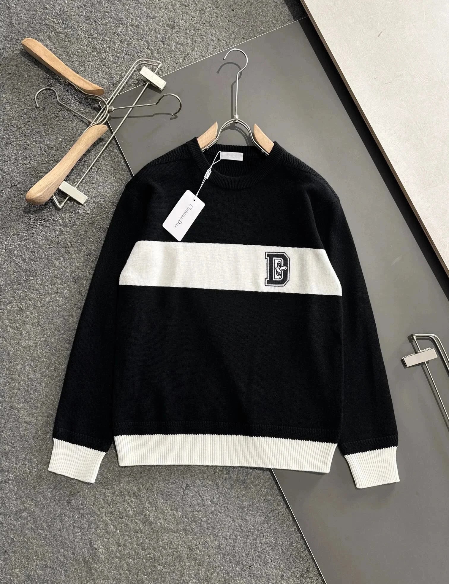31 31