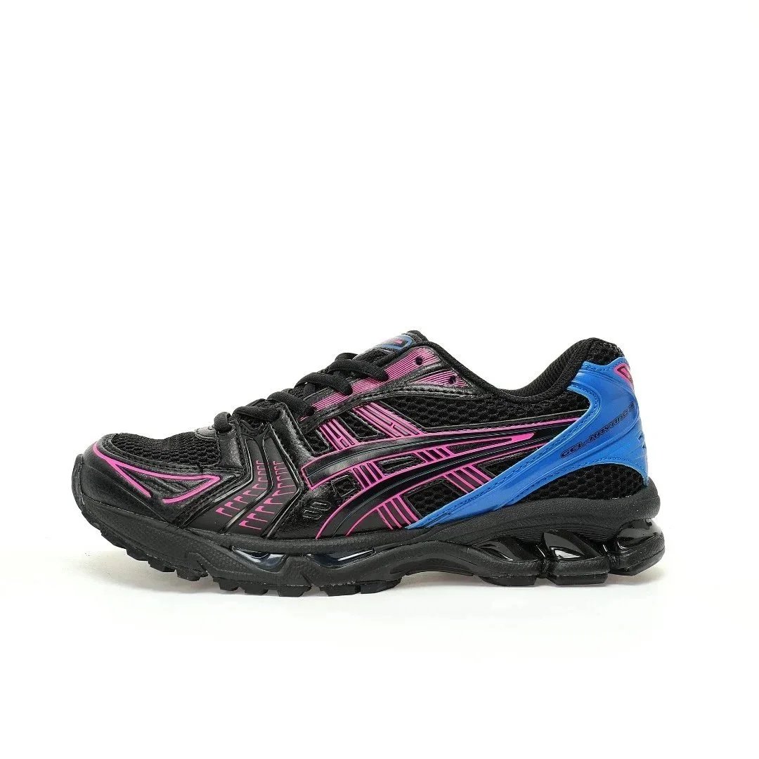 32 32