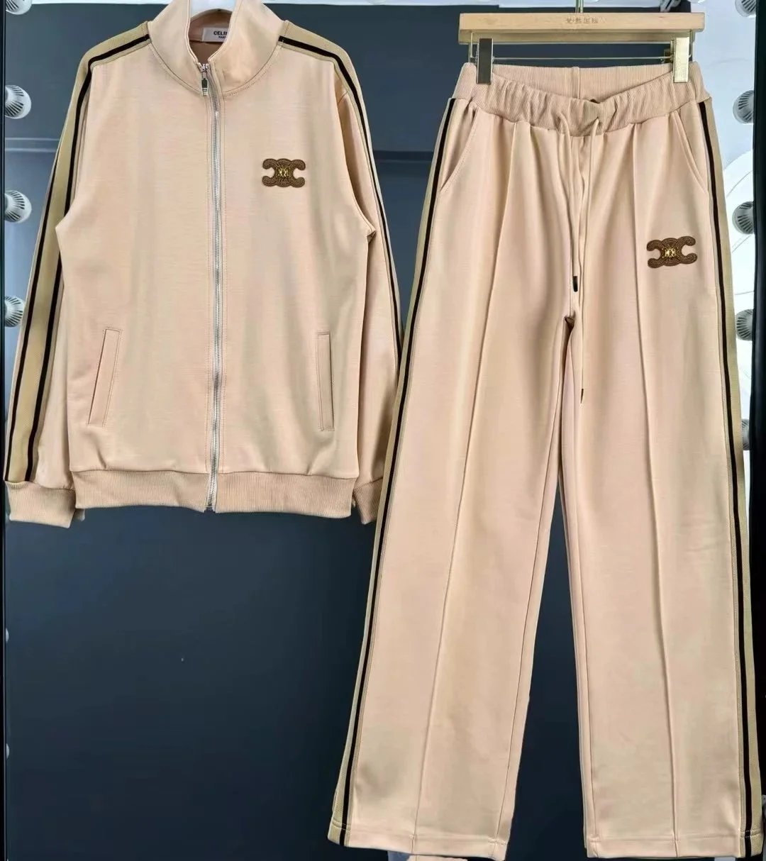 02 02