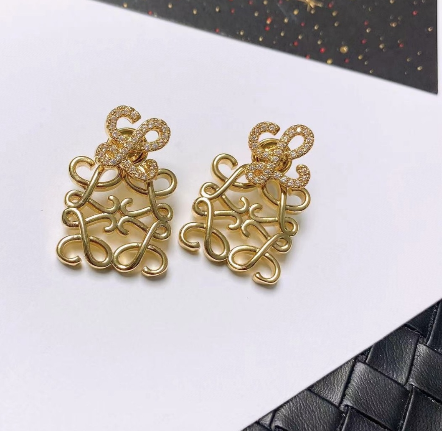 15 15