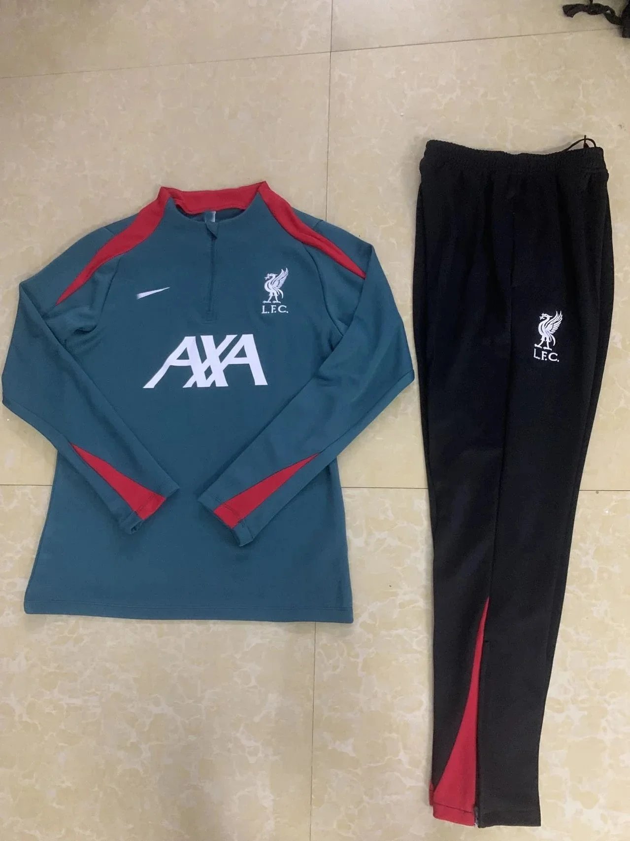 32 32