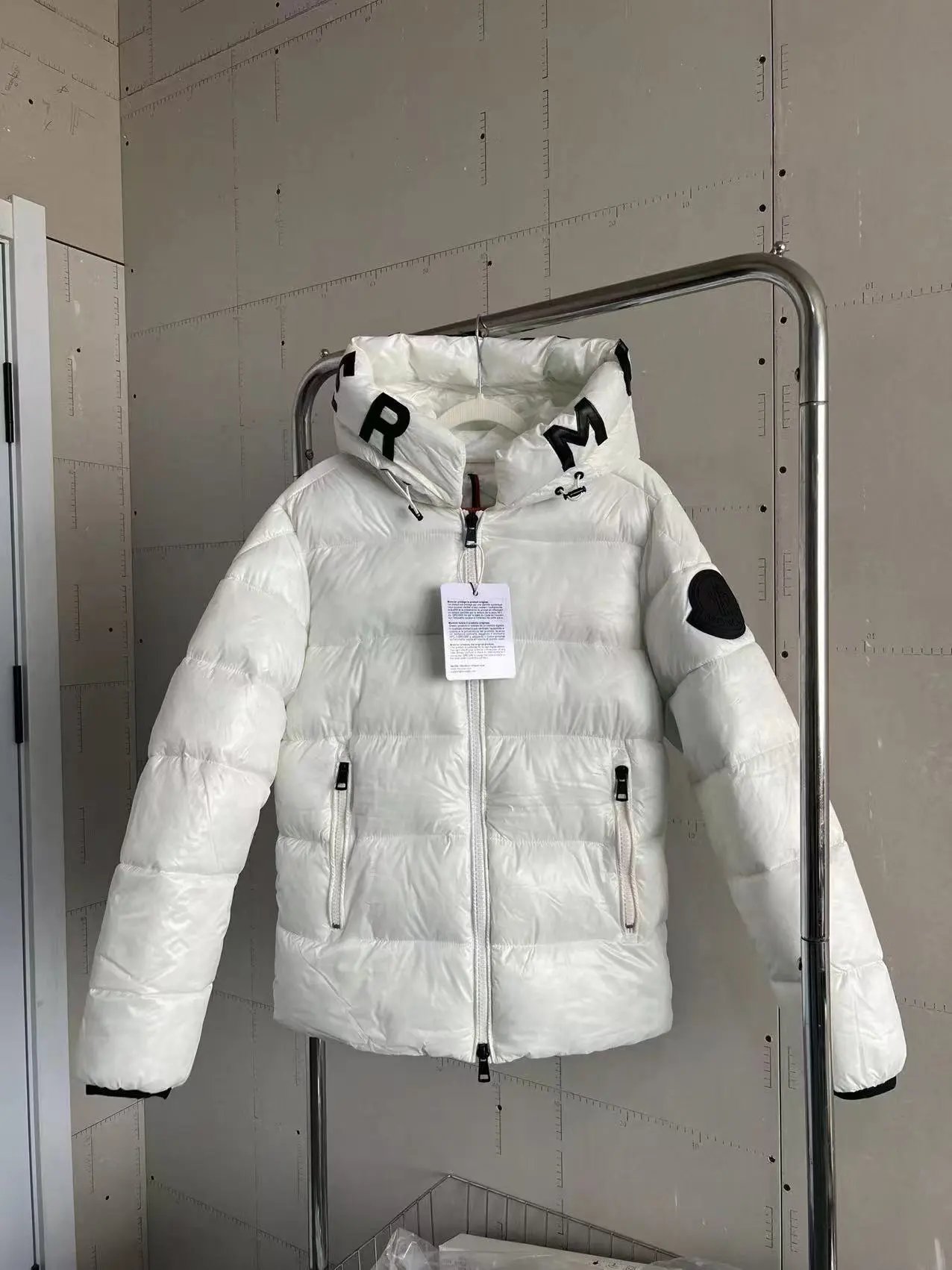 8 8