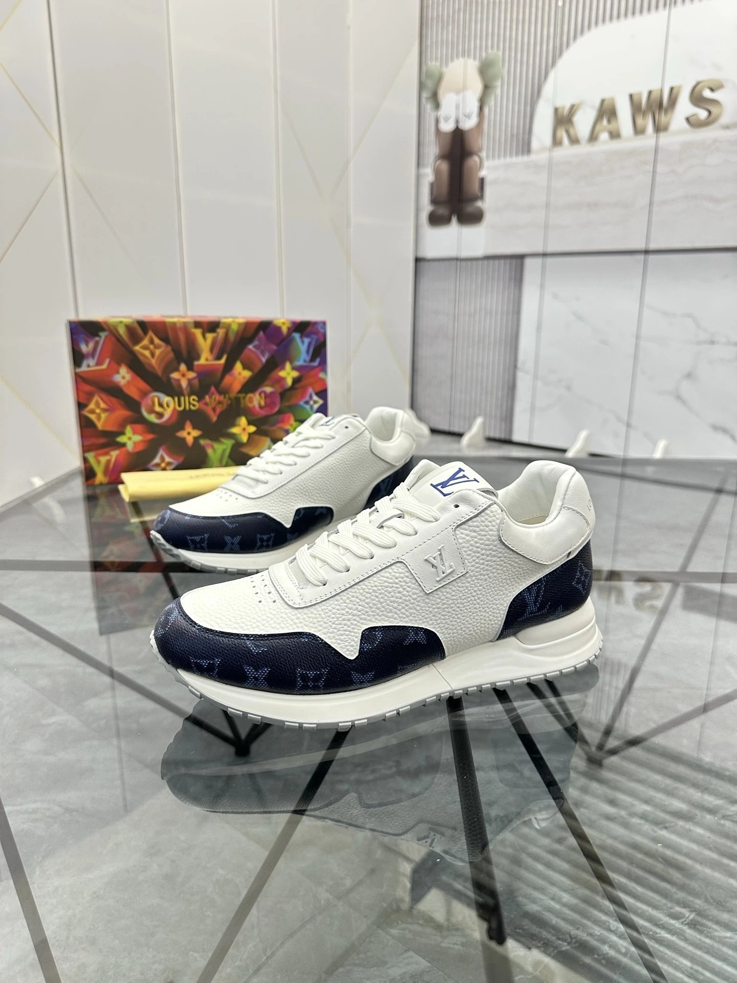 深蓝色 深蓝色
