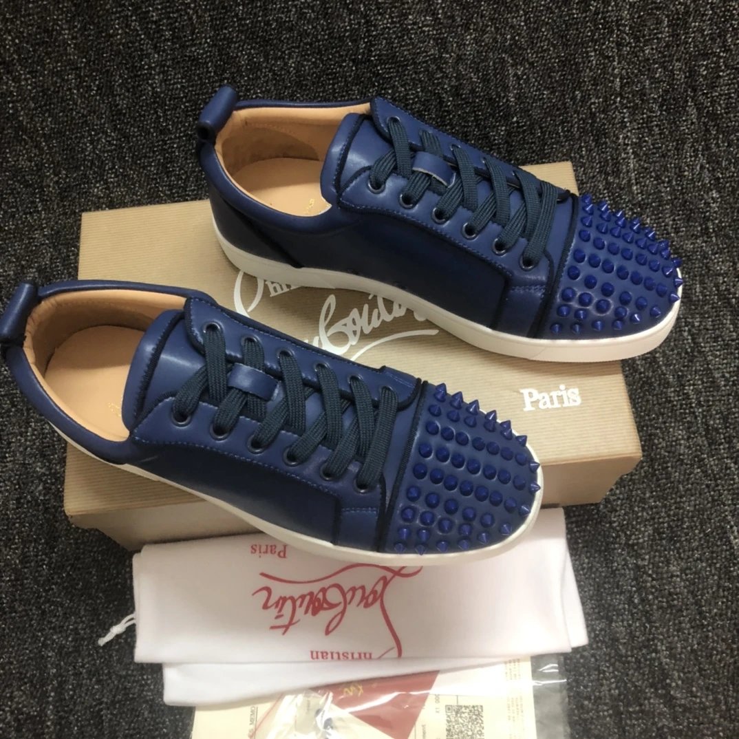 8 8