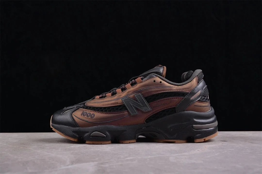 12褐色 12褐色