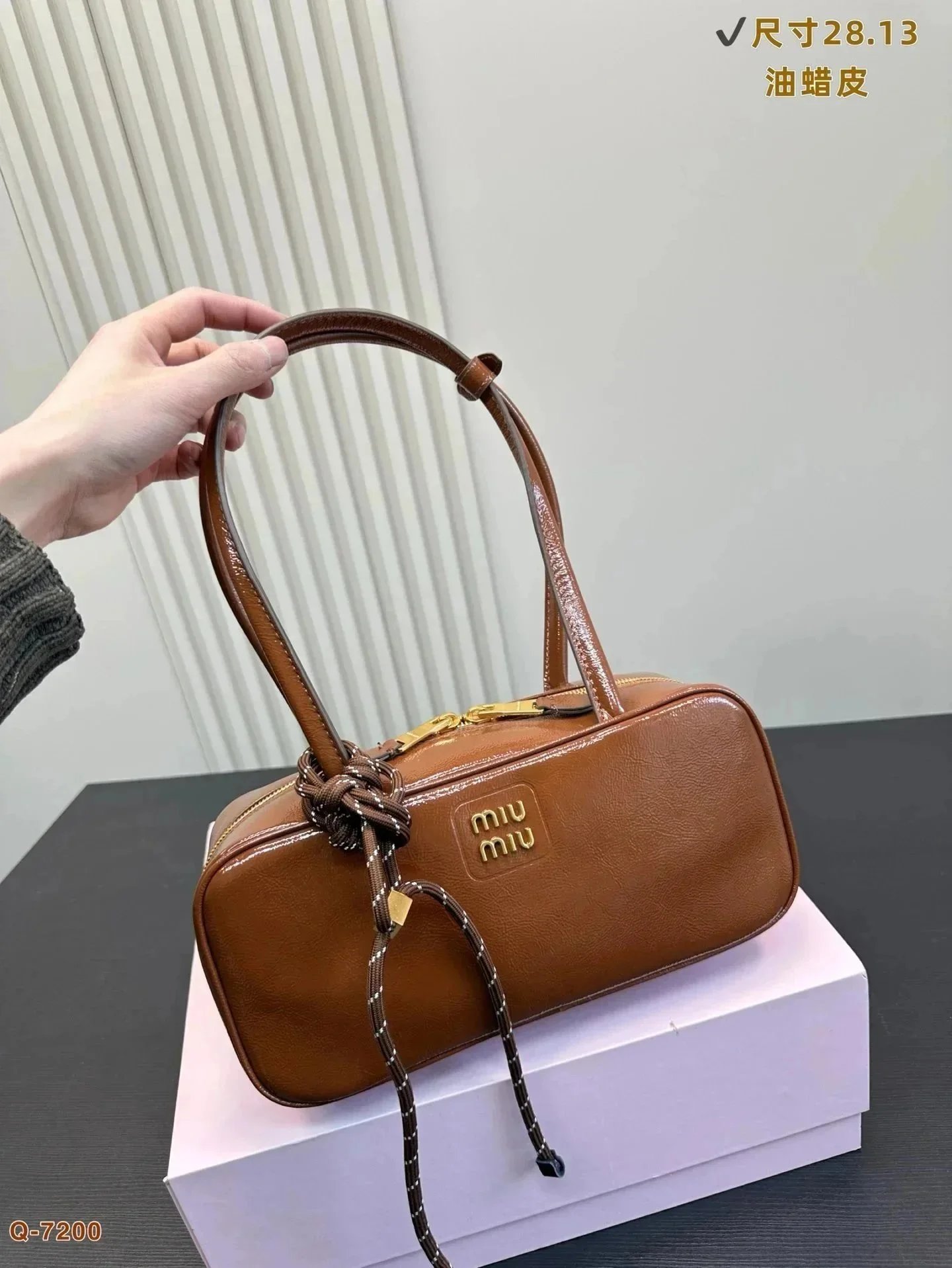 4 4