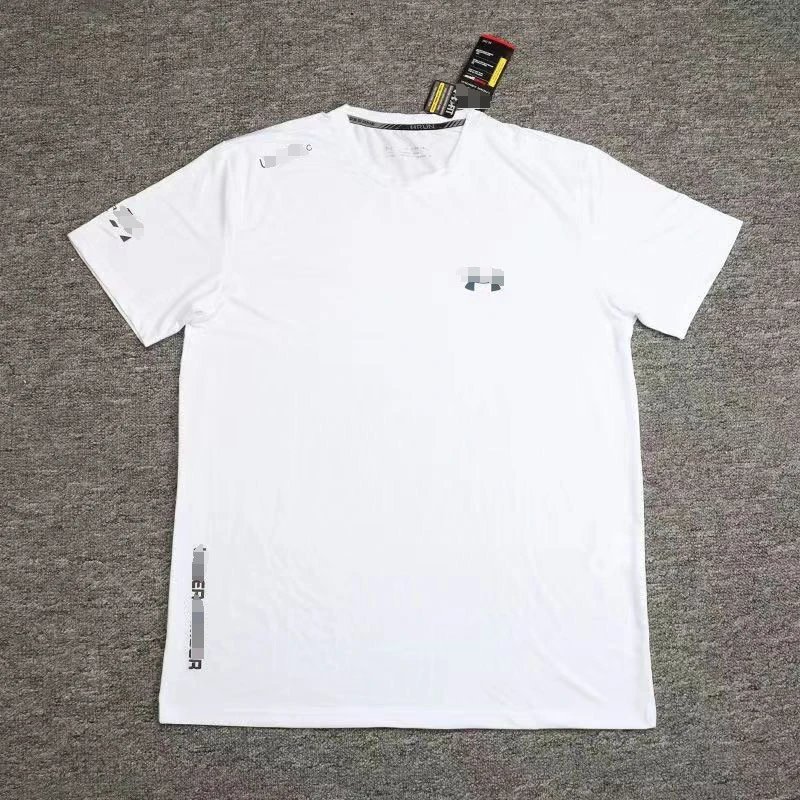 White short-sleeved shirt White short-sleeved shirt