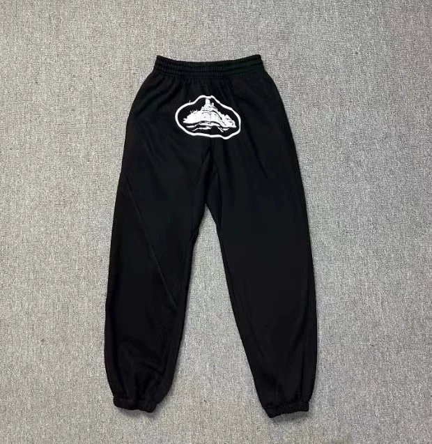 6 6