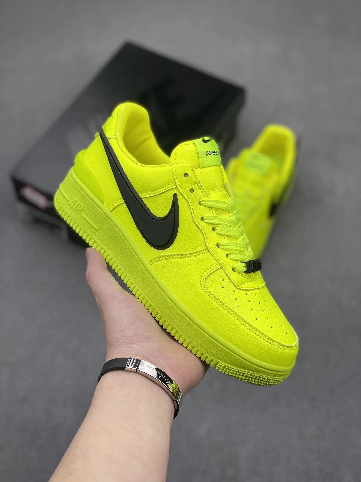 7 7