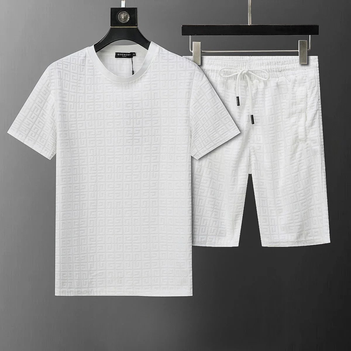 01白色 01白色