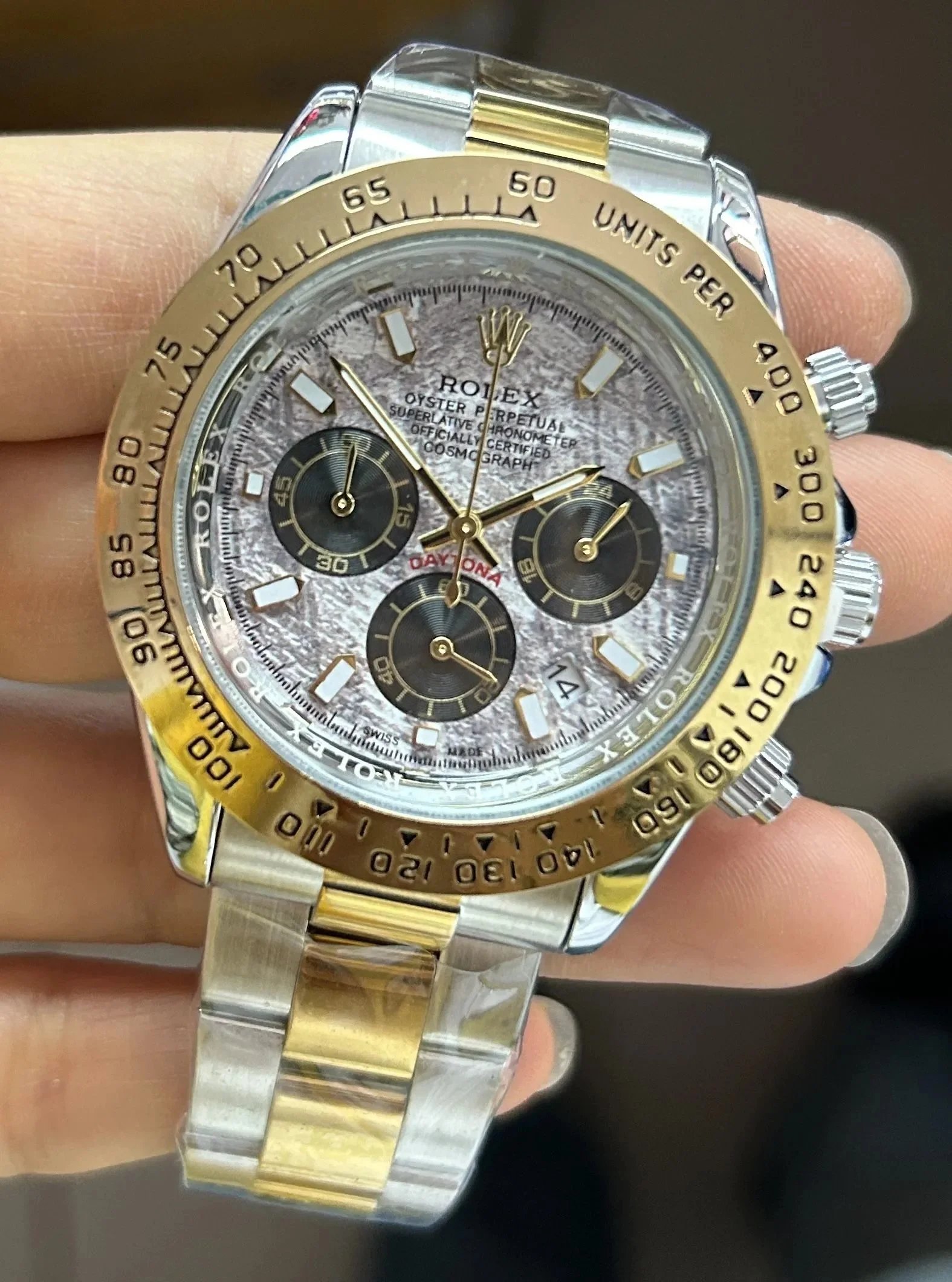 3 3